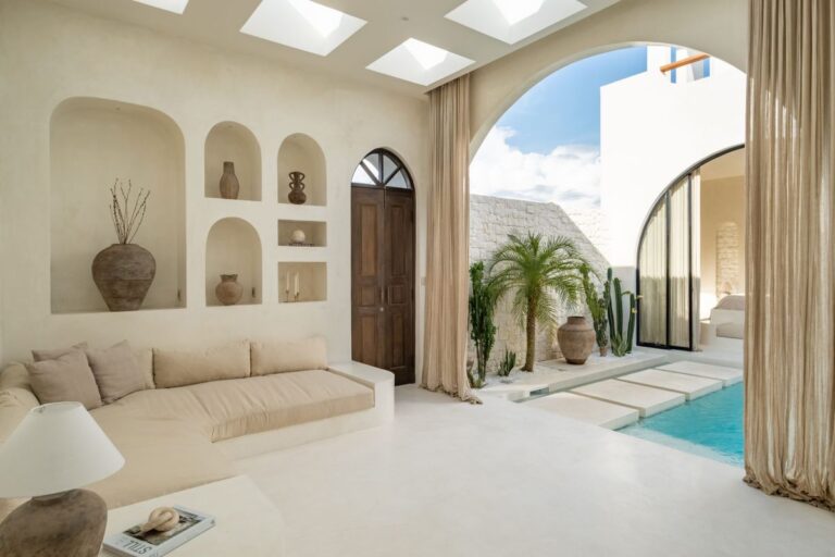 Villa C Main living ROom
